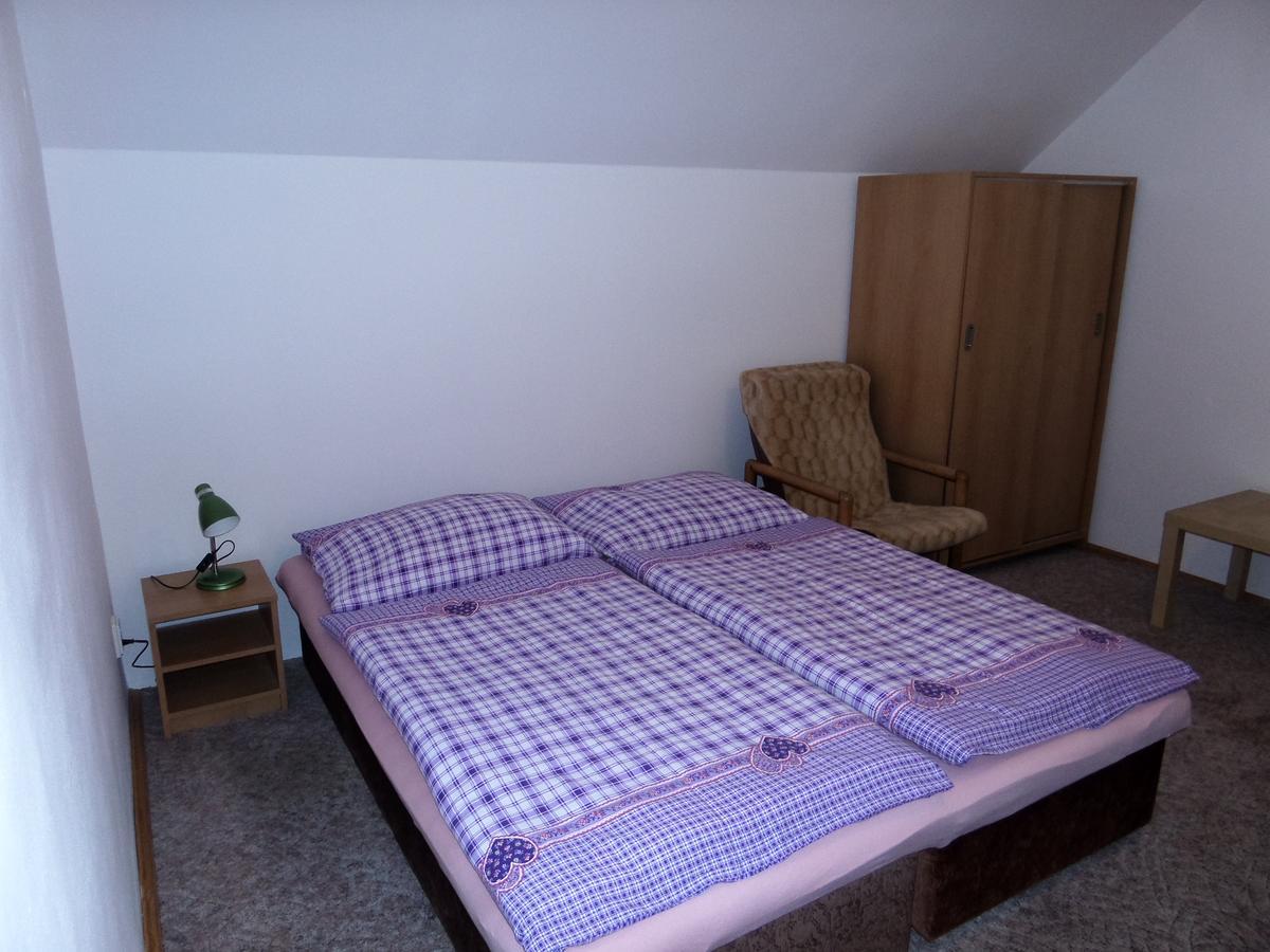 Apartman Svoboda Svoboda nad Upou Luaran gambar